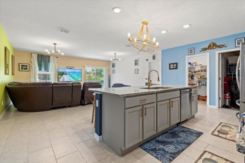 Casa en venta en Vero Beach, Florida, 4 dormitorios, 189.43 m2 № 1698476 - foto 4
