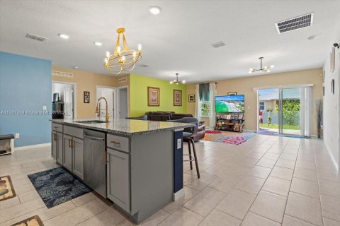 Casa en venta en Vero Beach, Florida, 4 dormitorios, 189.43 m2 № 1698476 - foto 18