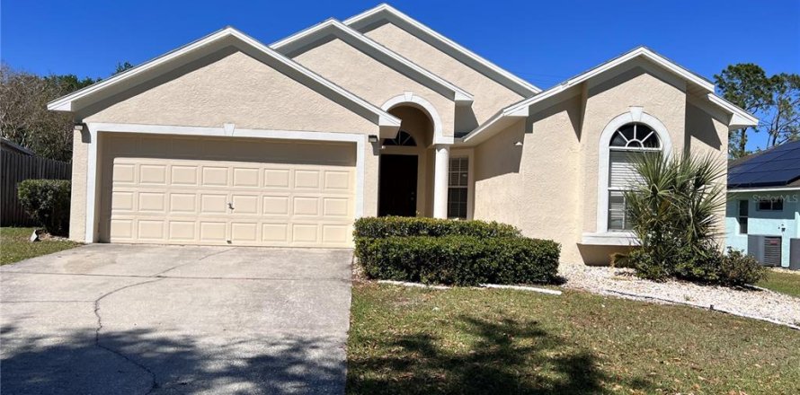 House in Seffner, Florida 3 bedrooms, 144.28 sq.m. № 1591663