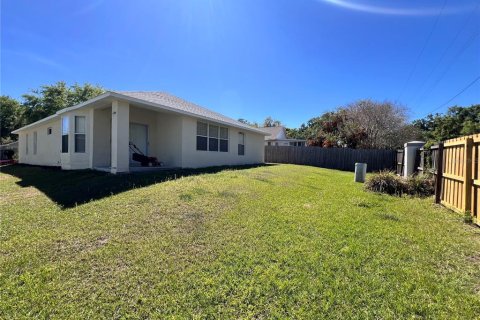 House in Seffner, Florida 3 bedrooms, 144.28 sq.m. № 1591663 - photo 9