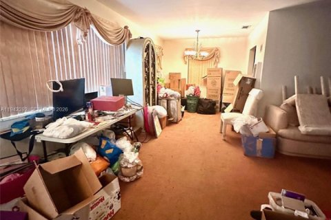 Casa en venta en Miami Gardens, Florida, 4 dormitorios, 192.68 m2 № 1999946 - foto 26