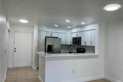 Copropriété à louer à Orlando, Floride: 2 chambres, 107.77 m2 № 2408359 - photo 5
