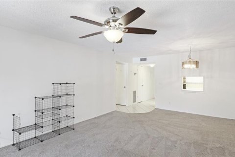 Condo in Sarasota, Florida, 2 bedrooms  № 1649425 - photo 7