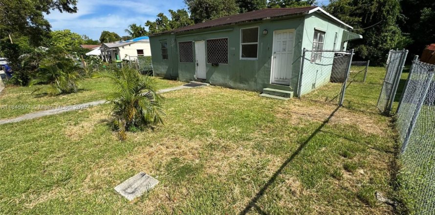 Casa en Miami, Florida 3 dormitorios, 108.51 m2 № 1841065