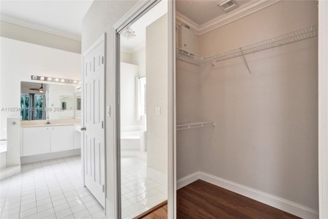 Villa ou maison à louer à Pembroke Pines, Floride: 4 chambres, 224.27 m2 № 1977440 - photo 19