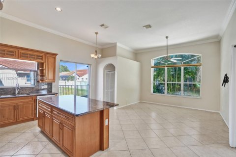 Villa ou maison à louer à Pembroke Pines, Floride: 4 chambres, 224.27 m2 № 1977440 - photo 30