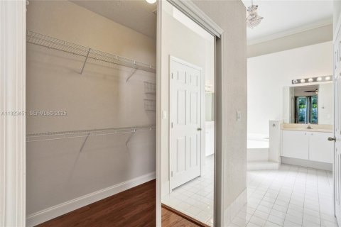 Villa ou maison à louer à Pembroke Pines, Floride: 4 chambres, 224.27 m2 № 1977440 - photo 20