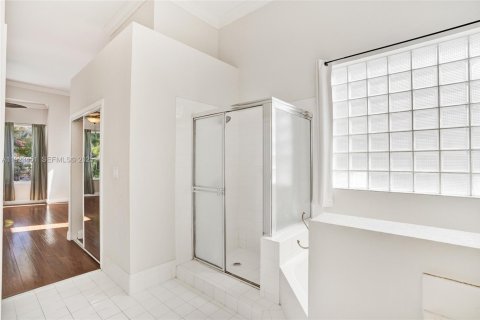 Villa ou maison à louer à Pembroke Pines, Floride: 4 chambres, 224.27 m2 № 1977440 - photo 24