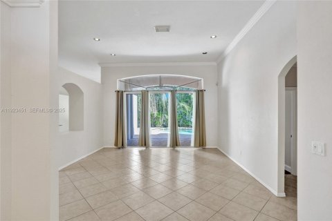 Villa ou maison à louer à Pembroke Pines, Floride: 4 chambres, 224.27 m2 № 1977440 - photo 6