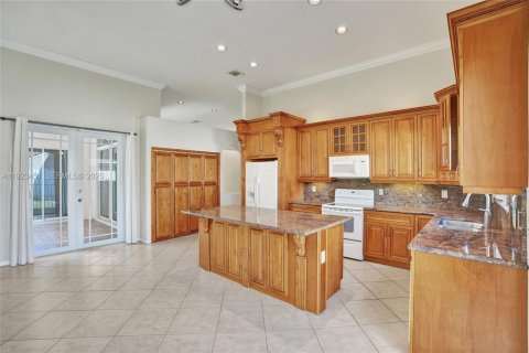 Villa ou maison à louer à Pembroke Pines, Floride: 4 chambres, 224.27 m2 № 1977440 - photo 28