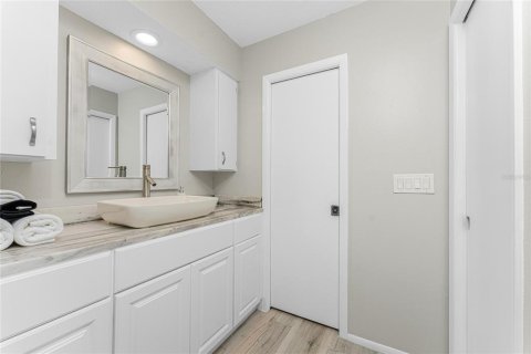 Casa en venta en Rotonda, Florida, 2 dormitorios, 191.56 m2 № 2093892 - foto 24