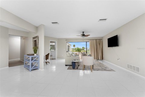 Casa en venta en Rotonda, Florida, 2 dormitorios, 191.56 m2 № 2093892 - foto 6