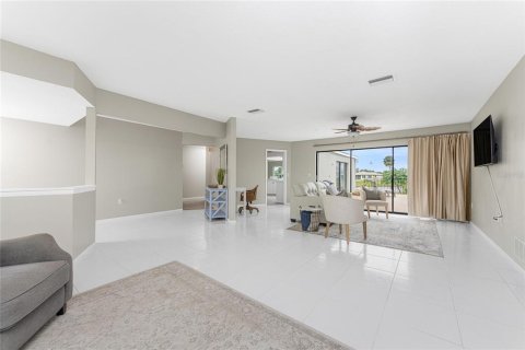 Casa en venta en Rotonda, Florida, 2 dormitorios, 191.56 m2 № 2093892 - foto 5