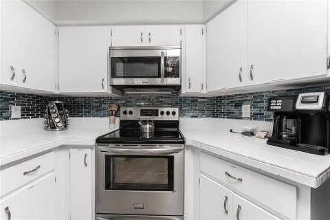 Casa en venta en Rotonda, Florida, 2 dormitorios, 191.56 m2 № 2093892 - foto 11