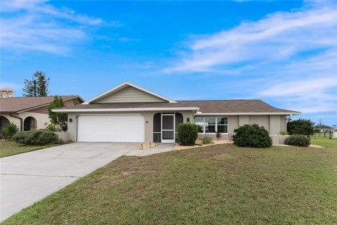 Villa ou maison à Rotonda, Floride 2 chambres, 191.56 m2 № 2093892
