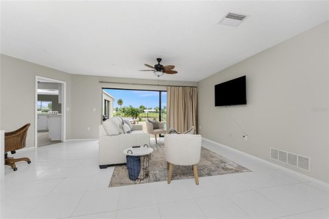 Casa en venta en Rotonda, Florida, 2 dormitorios, 191.56 m2 № 2093892 - foto 7
