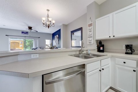 Townhouse in Kissimmee, Florida 3 bedrooms, 119.47 sq.m. № 1854378 - photo 10