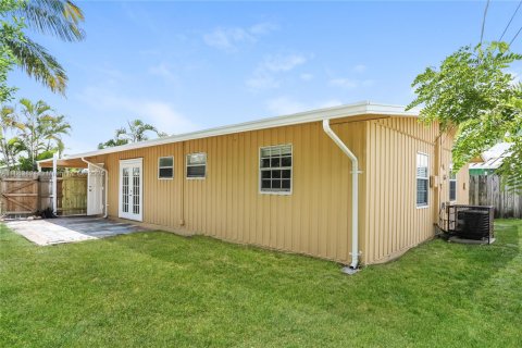 Casa en alquiler en Oakland Park, Florida, 3 dormitorios, 113.06 m2 № 1891570 - foto 7