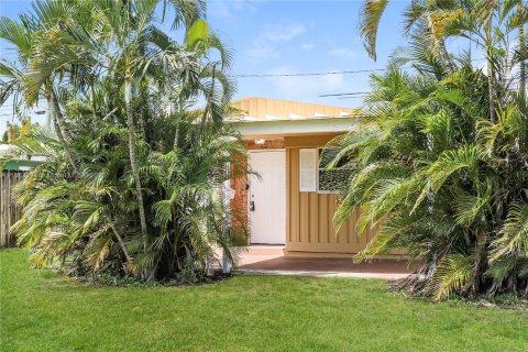 Casa en alquiler en Oakland Park, Florida, 3 dormitorios, 113.06 m2 № 1891570 - foto 1