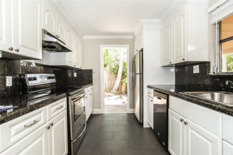 Casa en alquiler en Oakland Park, Florida, 3 dormitorios, 113.06 m2 № 1891570 - foto 14