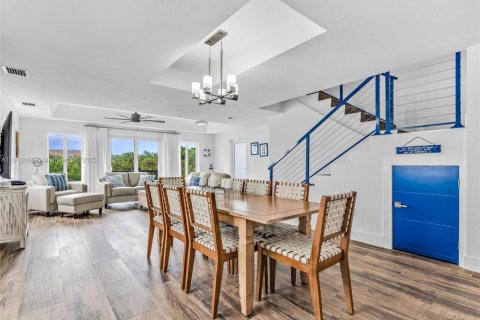 Casa en alquiler en Key Largo, Florida, 3 dormitorios, 167.6 m2 № 2013768 - foto 4