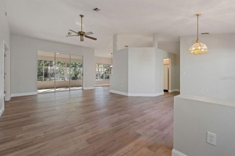 Casa en venta en Inglis, Florida, 2 dormitorios, 145.11 m2 № 1844339 - foto 3