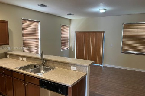 Купить таунхаус в Хайалиа, Флорида 3 спальни, 143.53м2, № 1974568 - фото 10