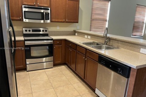 Купить таунхаус в Хайалиа, Флорида 3 спальни, 143.53м2, № 1974568 - фото 8