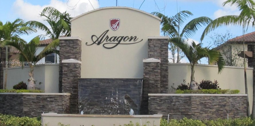 Таунхаус в Хайалиа, Флорида 3 спальни, 143.53м2 № 1974568