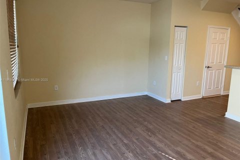 Купить таунхаус в Хайалиа, Флорида 3 спальни, 143.53м2, № 1974568 - фото 29