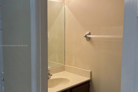 Купить таунхаус в Хайалиа, Флорида 3 спальни, 143.53м2, № 1974568 - фото 11