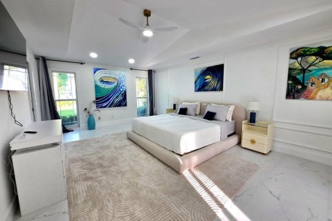 House in Wellington, Florida 5 bedrooms, 315.87 sq.m. № 2176987 - photo 22