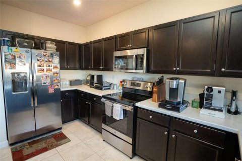 Touwnhouse à vendre à Homestead, Floride: 3 chambres, 161.65 m2 № 2090285 - photo 6