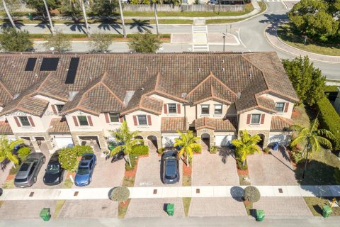 Touwnhouse à vendre à Homestead, Floride: 3 chambres, 161.65 m2 № 2090285 - photo 2