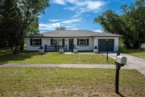 House in Deltona, Florida 4 bedrooms, 158.31 sq.m. № 2236934
