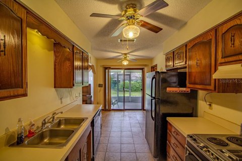 House in Ocala, Florida 3 bedrooms, 144.93 sq.m. № 1827721 - photo 12