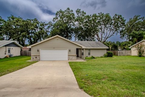 House in Ocala, Florida 3 bedrooms, 144.93 sq.m. № 1827721 - photo 1