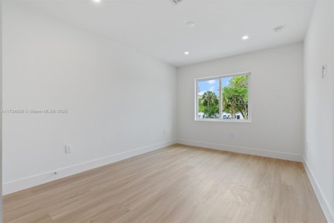 Townhouse in Coral Springs, Florida 3 bedrooms, 151.71 sq.m. № 1484633 - photo 18