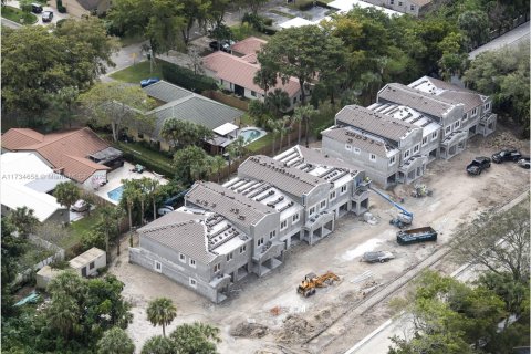 Townhouse in Coral Springs, Florida 3 bedrooms, 151.71 sq.m. № 1484633 - photo 29