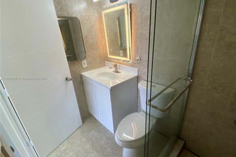 Снять в аренду кондоминиум в Норт-Майами-Бич, Флорида 1 спальня, 73.39м2, № 1932871 - фото 21
