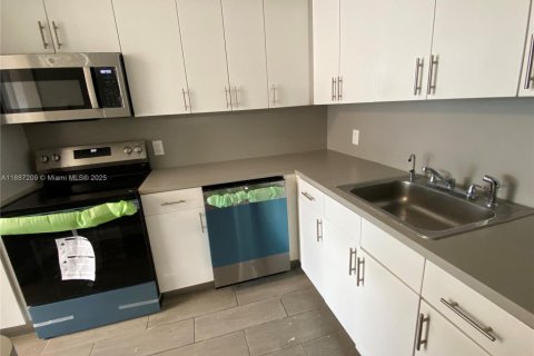 Снять в аренду кондоминиум в Норт-Майами-Бич, Флорида 1 спальня, 73.39м2, № 1932871 - фото 10