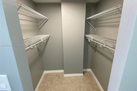 Снять в аренду кондоминиум в Норт-Майами-Бич, Флорида 1 спальня, 73.39м2, № 1932871 - фото 19