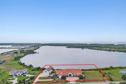 Commercial property in Ruskin, Florida 7 bedrooms, 814.66 sq.m. № 2119627