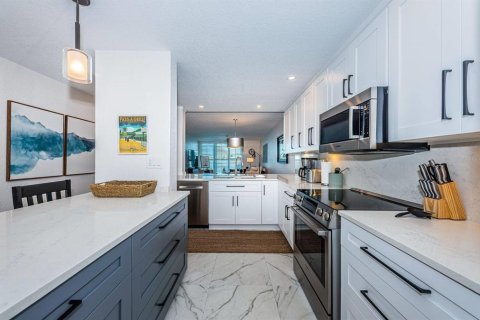 Copropriété à louer à Saint Petersburg, Floride: 2 chambres, 105.44 m2 № 2108717 - photo 5