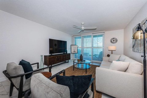 Copropriété à louer à Saint Petersburg, Floride: 2 chambres, 105.44 m2 № 2108717 - photo 6