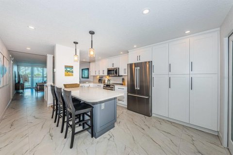 Copropriété à louer à Saint Petersburg, Floride: 2 chambres, 105.44 m2 № 2108717 - photo 8