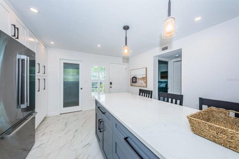 Copropriété à louer à Saint Petersburg, Floride: 2 chambres, 105.44 m2 № 2108717 - photo 9