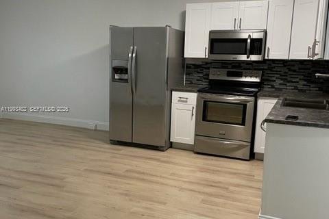 Copropriété à louer à Pembroke Pines, Floride: 1 chambre, 75.34 m2 № 2057185 - photo 3