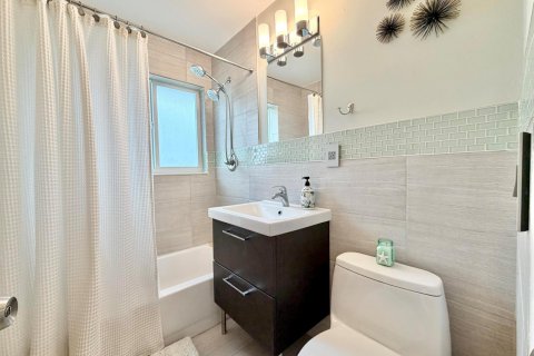 Casa en venta en Fort Lauderdale, Florida, 3 dormitorios, 158.21 m2 № 2187440 - foto 29
