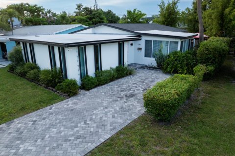 Casa en venta en Fort Lauderdale, Florida, 3 dormitorios, 158.21 m2 № 2187440 - foto 3